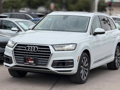 Used 2017 Audi Q7 3.0T Premium Plus w/ Premium Plus Package AWD/4WD image 3