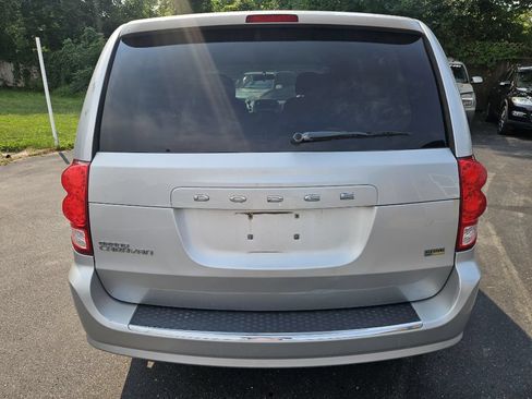 Used 2011 Dodge Grand Caravan Mainstreet w/ PWR Convenience Group FWD image 8