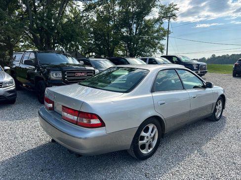 Used 2001 Lexus ES 330 image 3