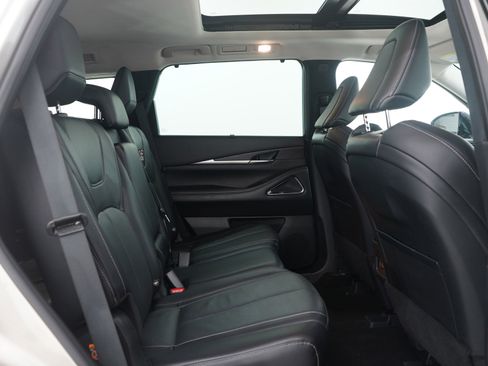 Used 2024 INFINITI QX60 Sensory image 14