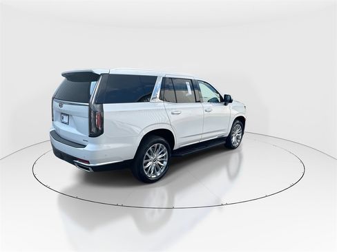 Used 2023 Cadillac Escalade Premium Luxury image 8