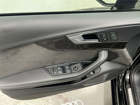 Used 2019 Audi S4 Premium Plus w/ Premium Plus Package image 21