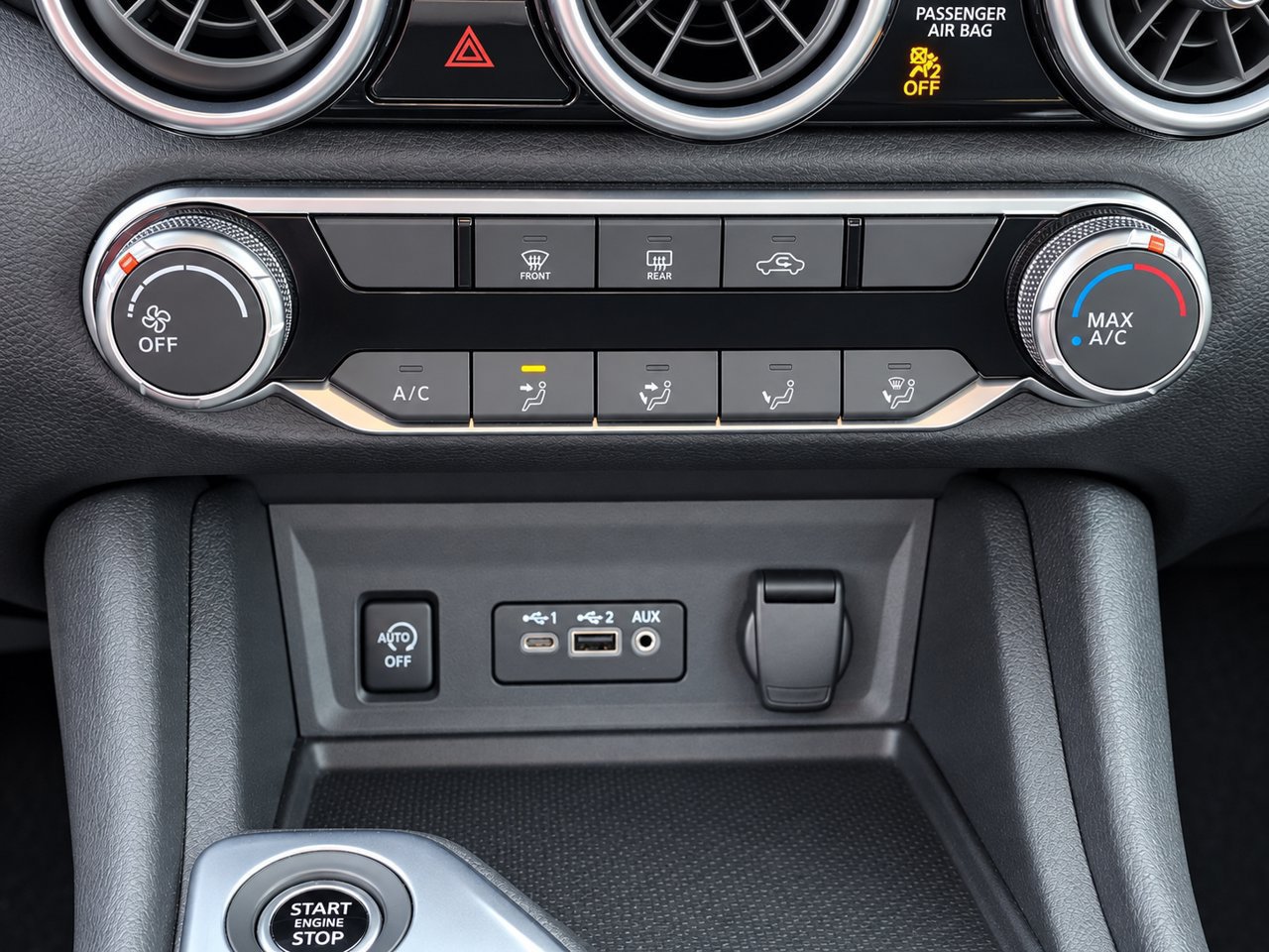 Used 2025 Nissan Sentra SV FWD image 18
