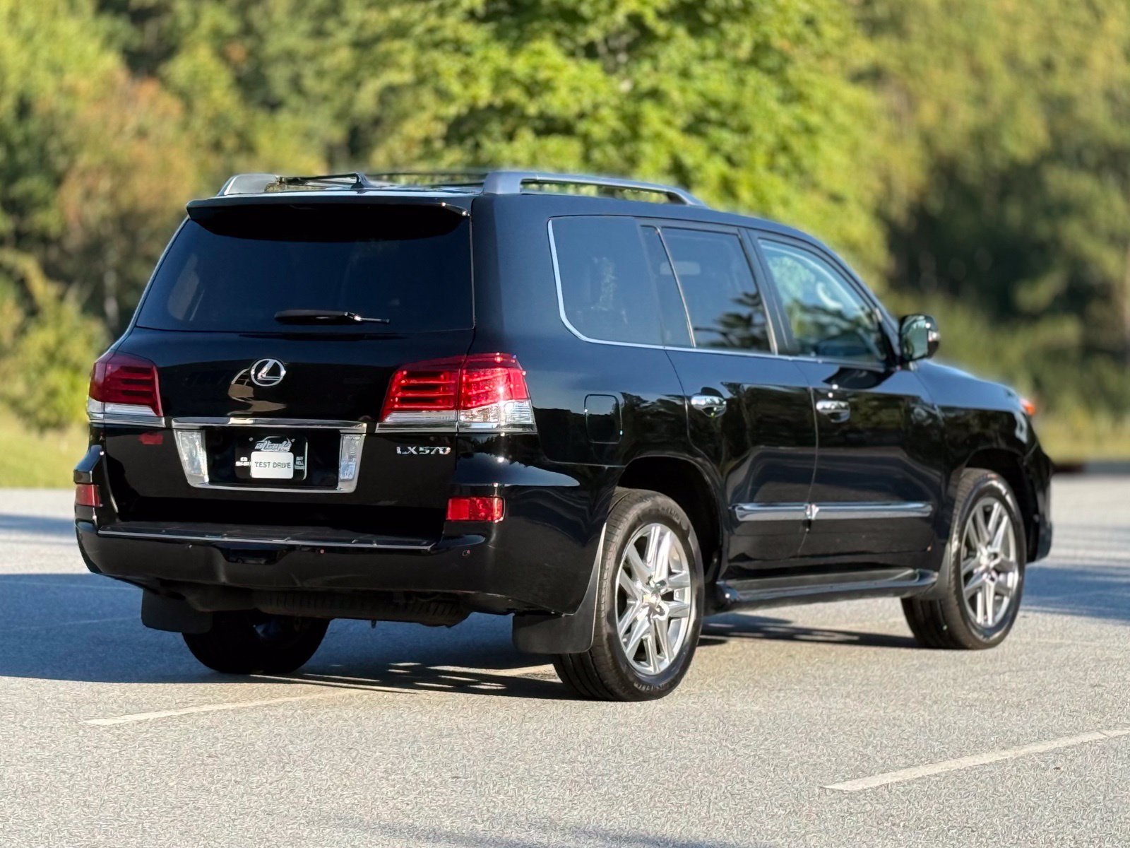 Used 2015 Lexus LX 570 4WD image 11
