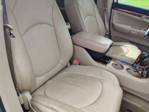 Used 2009 Saturn Outlook XR w/ Convenience Package image 23