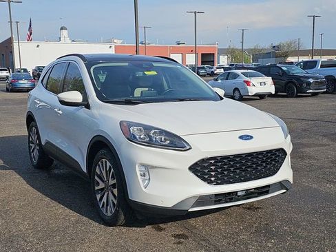 Used 2020 Ford Escape Titanium AWD/4WD image 10