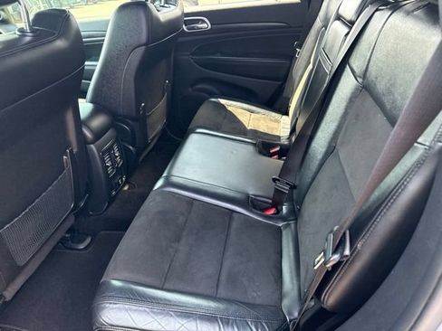 Used 2021 Jeep Grand Cherokee Laredo X AWD/4WD image 8