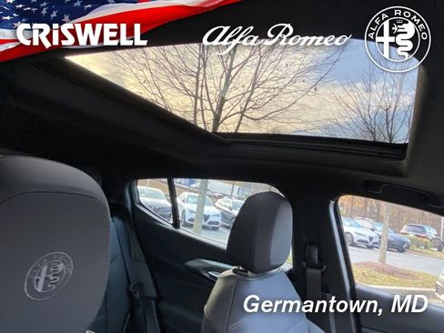 New 2024 Alfa Romeo Tonale Veloce image 41