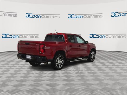 Used 2024 Chevrolet Colorado Z71 w/ Z71 Convenience Package 2 image 9