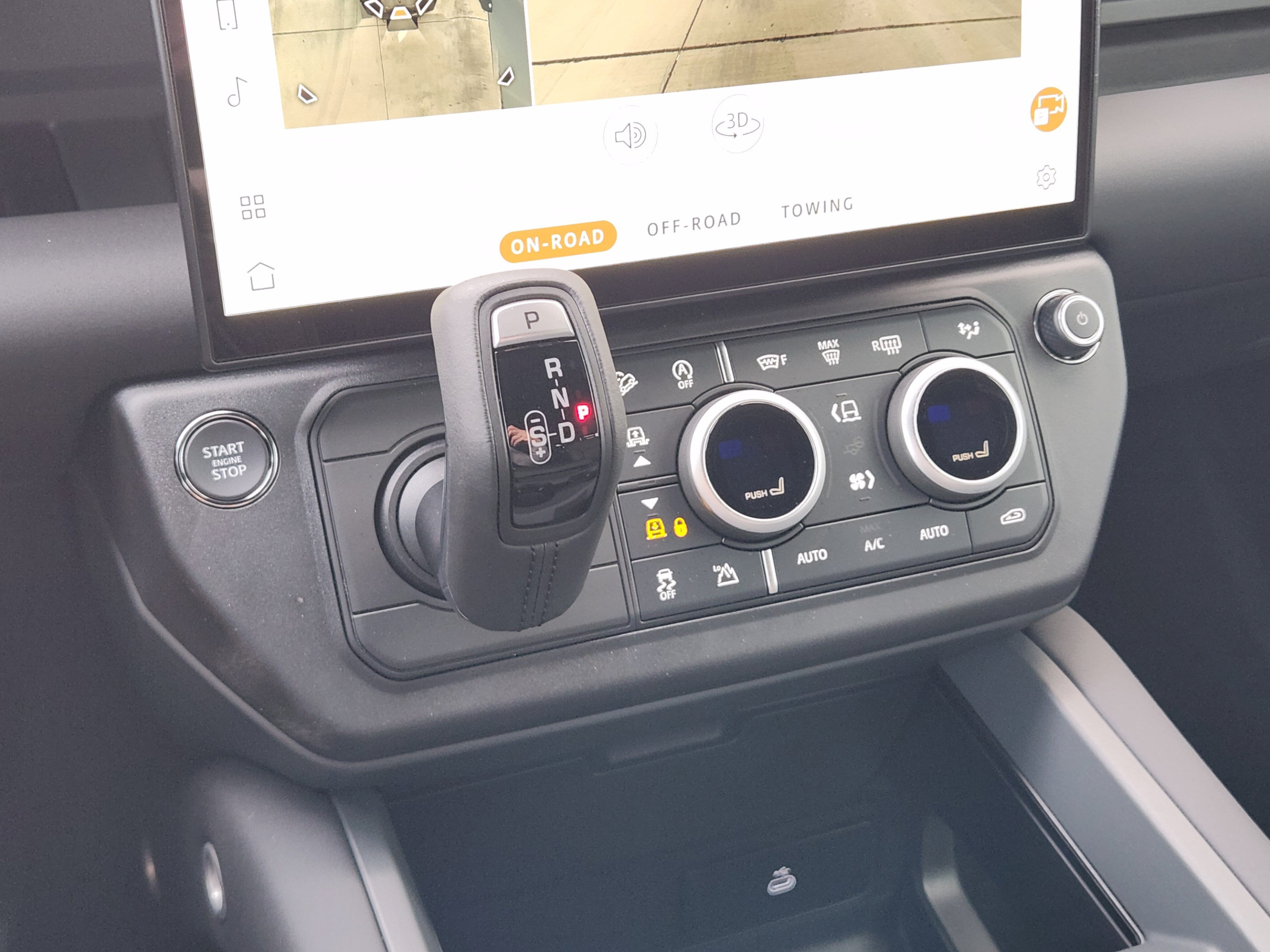 New 2026 Land Rover Defender 110 X-Dynamic SE AWD/4WD image 14