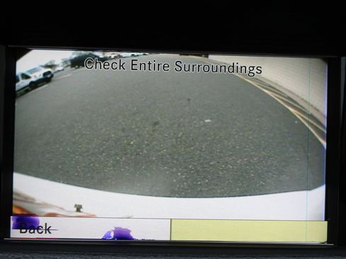 Used 2010 Mercedes-Benz E 350 4MATIC Sedan image 20