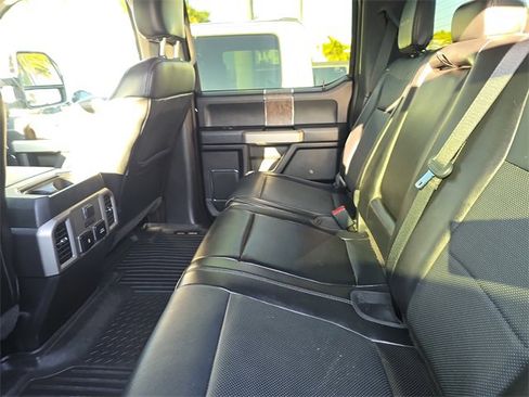 Used 2019 Ford F250 Lariat w/ Lariat Ultimate Package image 13