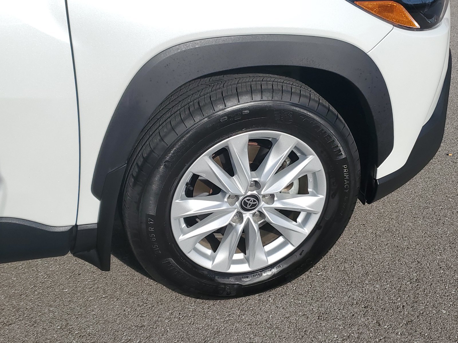 Used 2026 Toyota Corolla Cross LE AWD/4WD image 6