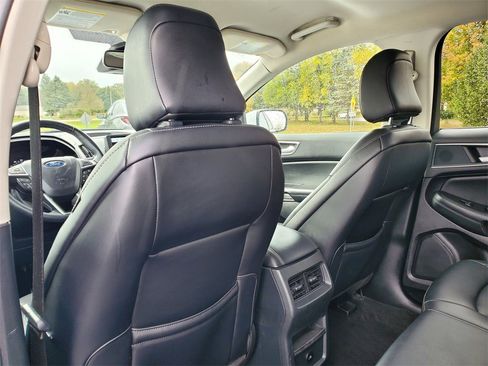 Used 2024 Ford Edge SEL image 30