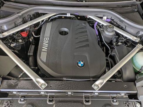 Used 2026 BMW X5 xDrive40i w/ M Sport Package AWD/4WD image 17