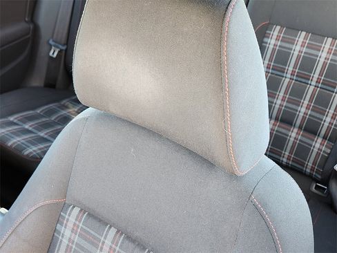 Used 2012 Volkswagen GTI 4-Door image 5