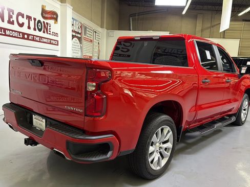 Used 2020 Chevrolet Silverado 1500 Custom w/ Custom Value Package image 8