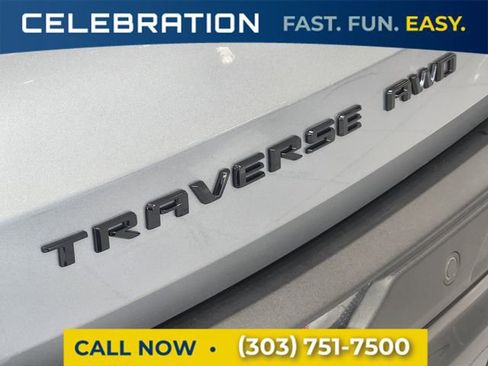 Used 2025 Chevrolet Traverse LT w/ Midnight/Sport Edition image 14