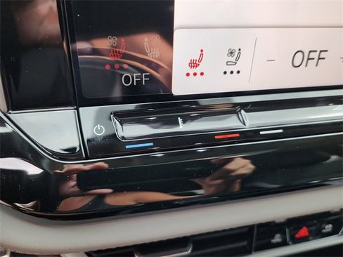 New 2026 Volkswagen Atlas Peak Edition image 15