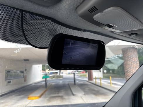 Used 2018 Mercedes-Benz Sprinter 2500 image 11