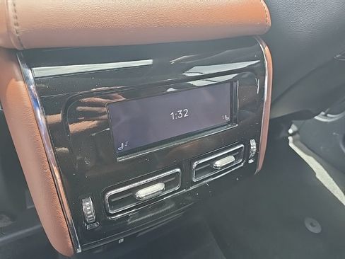 Used 2025 Lincoln Aviator Reserve w/ Luxury Package AWD/4WD image 19