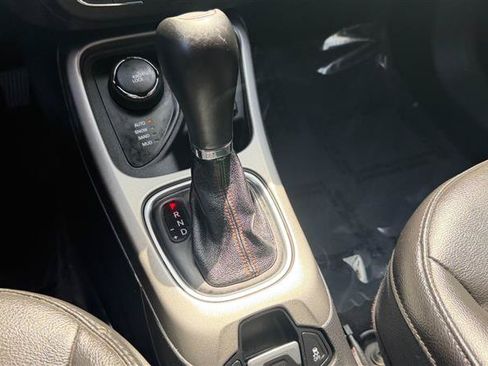 Used 2018 Jeep Compass Latitude w/ Popular Equipment Group AWD/4WD image 37