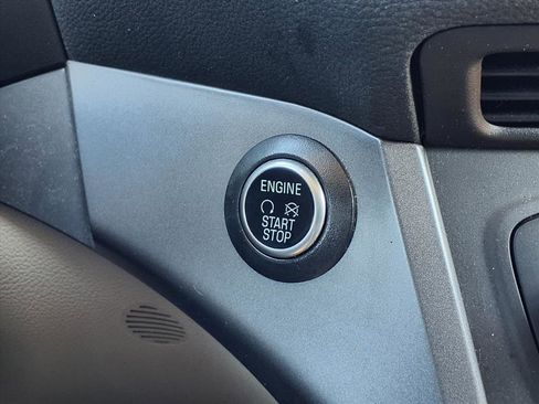 Used 2019 Ford Escape SE image 11