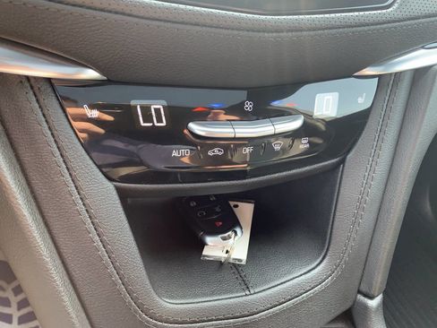 Used 2024 Cadillac XT5 Premium Luxury image 22