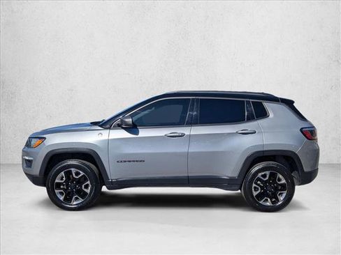 Used 2018 Jeep Compass Trailhawk image 6