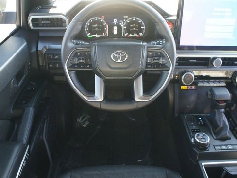 Used 2025 Toyota 4Runner TRD Off-Road Premium image 5
