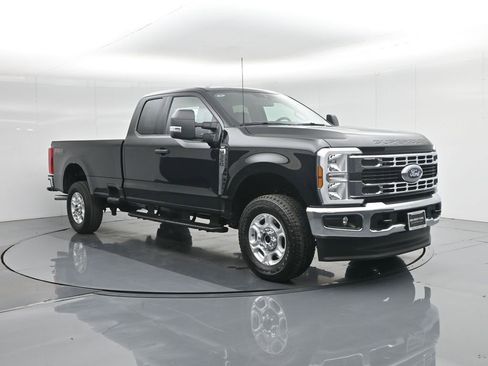 New 2026 Ford F350 XLT w/ FX4 Off-Road Package image 53