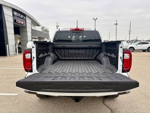 New 2026 GMC Canyon AT4 w/ AT4 Premium Package image 5
