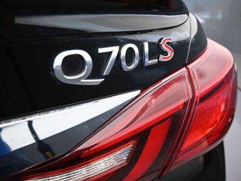 Used 2019 INFINITI Q70 L 3.7 image 46