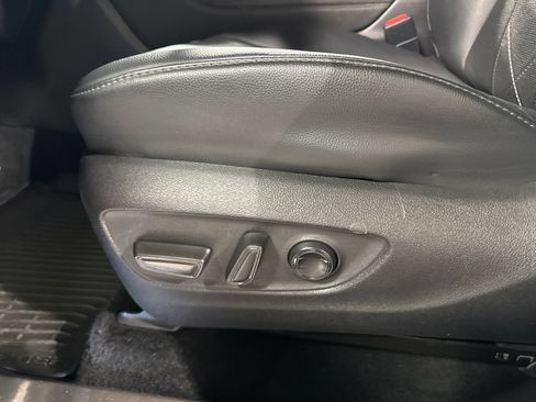 Used 2021 Toyota Highlander Platinum AWD/4WD image 12