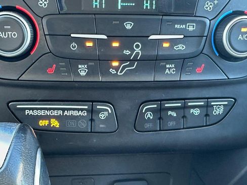 Used 2019 Ford Escape Titanium image 23