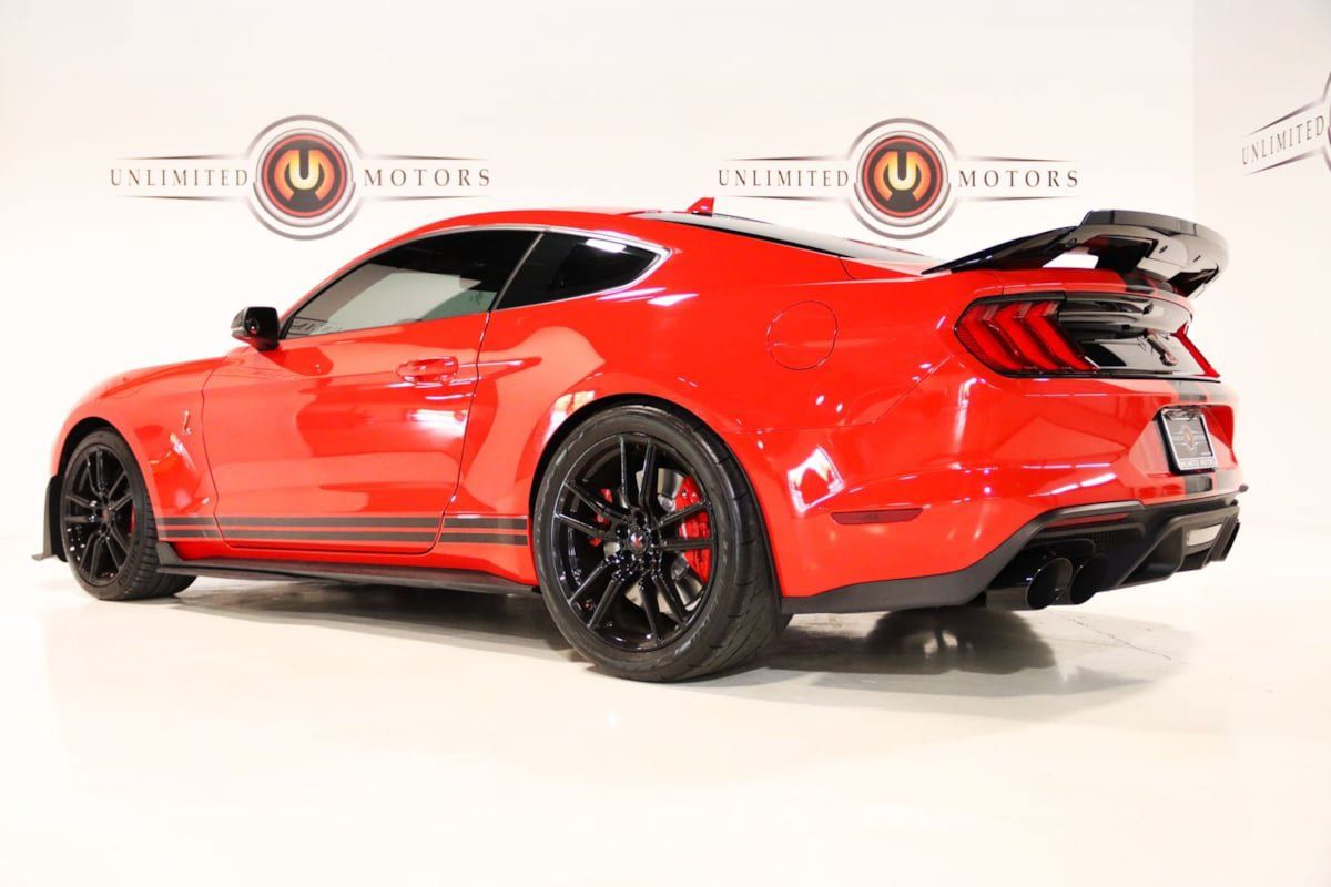 Used 2020 Ford Mustang Shelby GT500 w/ Technology Package RWD image 6