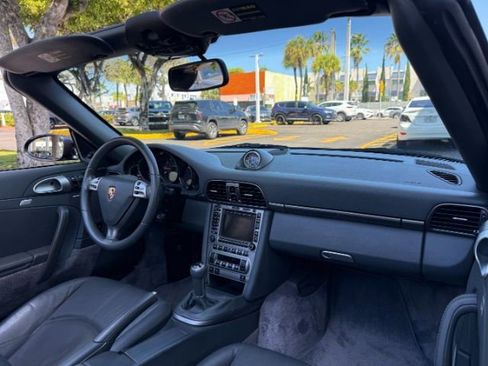 Used 2005 Porsche 911 Carrera RWD image 12