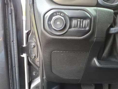 Used 2020 Jeep Wrangler Unlimited Sport AWD/4WD image 16