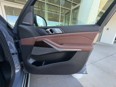 Used 2026 BMW X7 xDrive40i AWD/4WD image 40