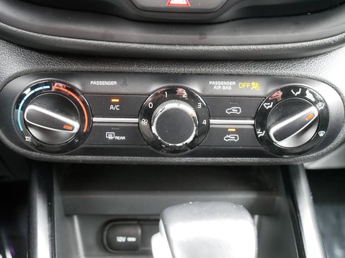 Used 2020 Kia Soul GT-Line image 27