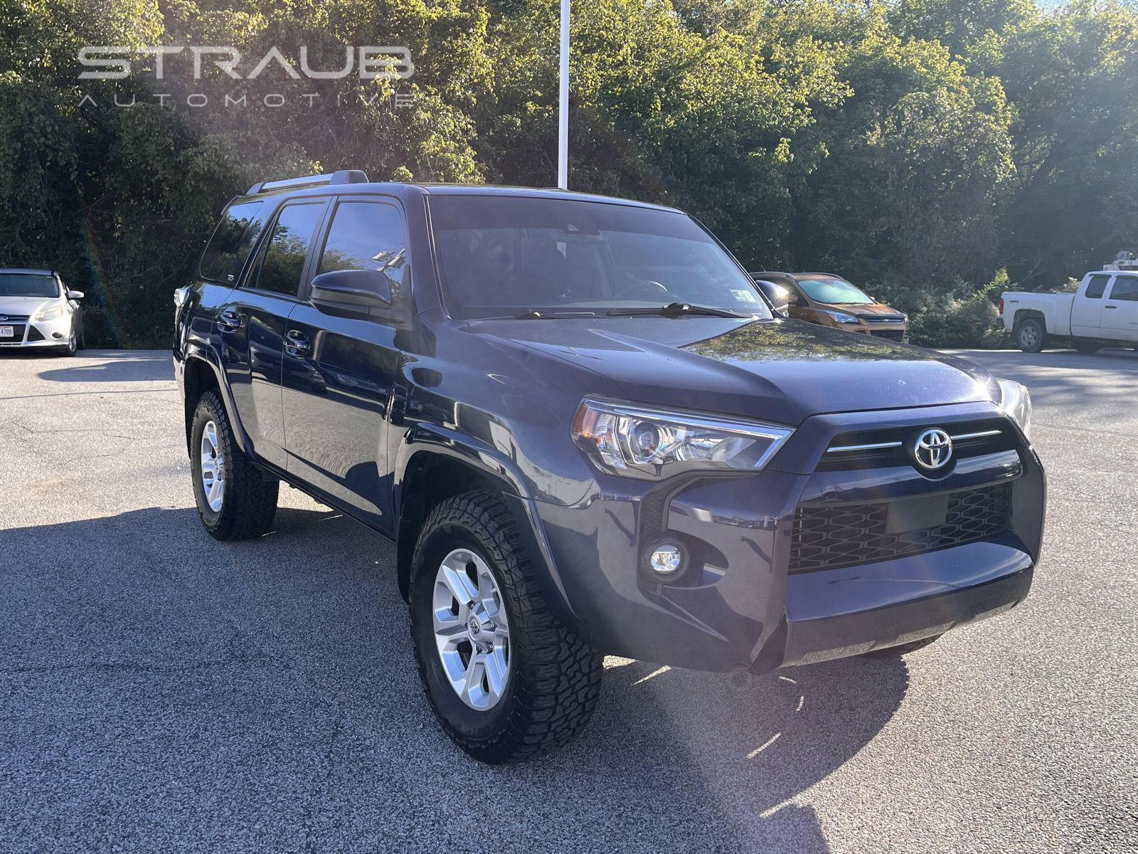 Used 2023 Toyota 4Runner SR5 AWD/4WD image 2