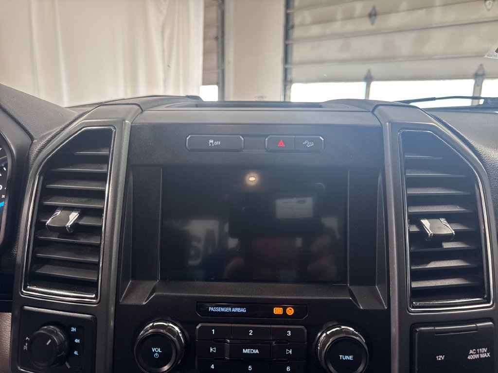 Used 2021 Ford F250 XLT w/ XLT Premium Package AWD/4WD image 19