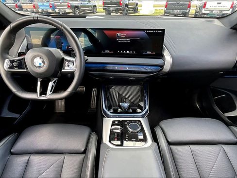 Used 2025 BMW X3 xDrive30i w/ Premium Package image 15