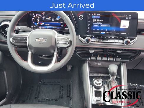 Used 2024 Chevrolet Colorado Z71 w/ Z71 Convenience Package 2 AWD/4WD image 34