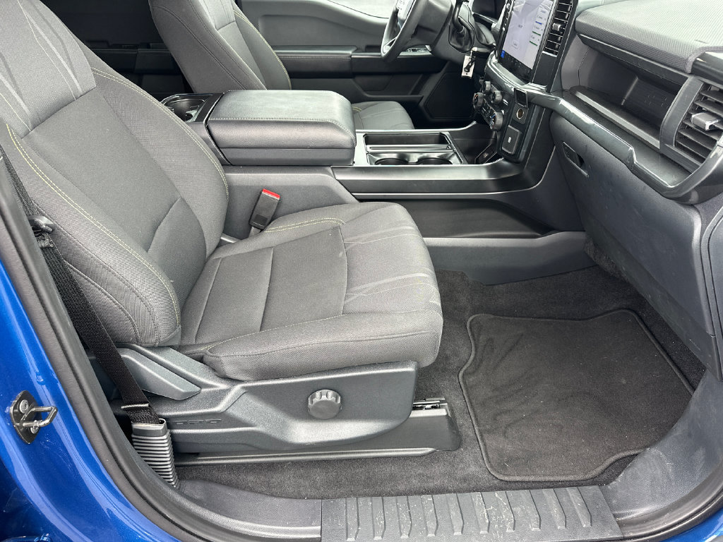 Certified 2025 Ford F150 STX w/ Equipment Group 200A RWD image 13