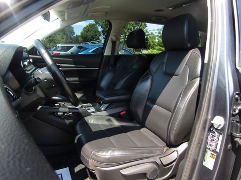 Used 2021 Kia Telluride LX AWD/4WD image 12