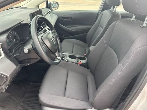 Used 2024 Toyota Corolla LE image 9