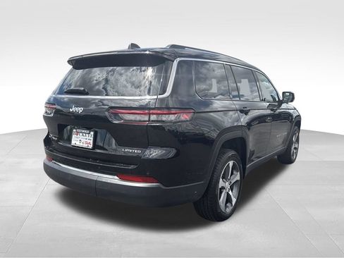 Used 2023 Jeep Grand Cherokee L Limited AWD/4WD image 3