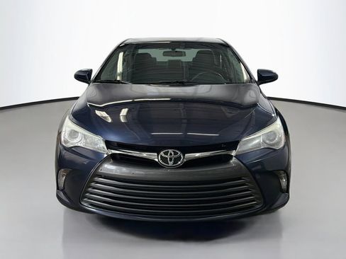 Used 2017 Toyota Camry LE FWD image 2