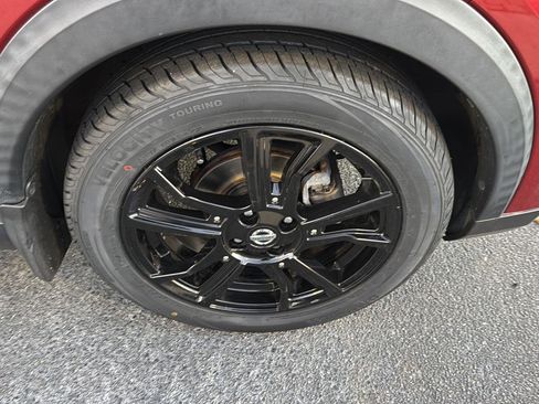 Used 2020 Nissan Kicks SR w/ SR Premium Package image 35